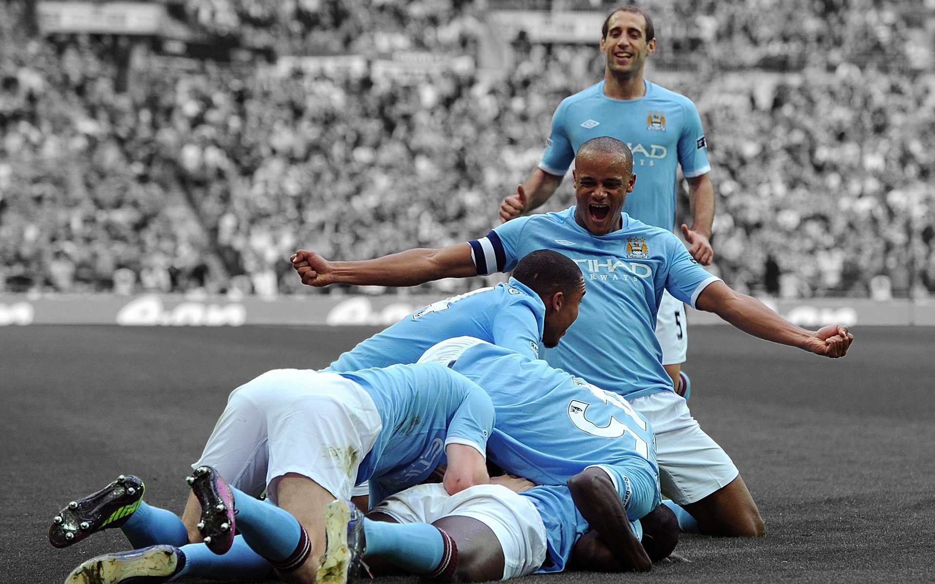 国乒生死战！马龙神级统治打崩瑞典天才，决胜局这一幕让全场泪目